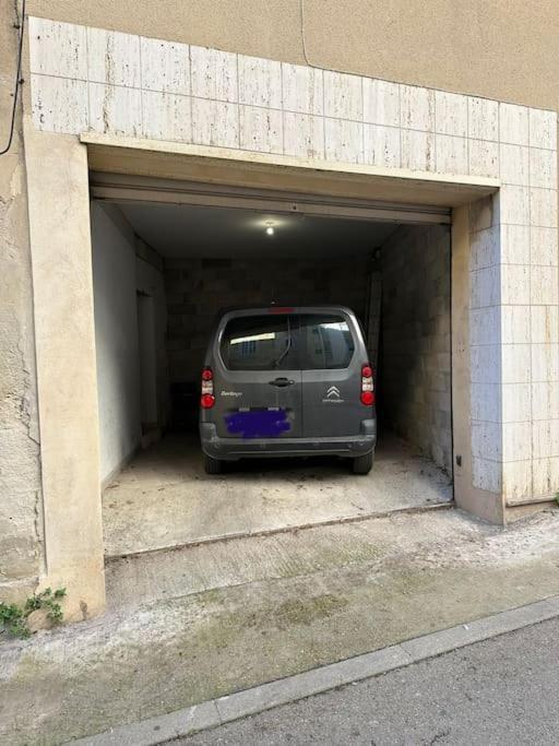 Appartement Centre Ville - Parking Prive - Wifi Nîmes Esterno foto